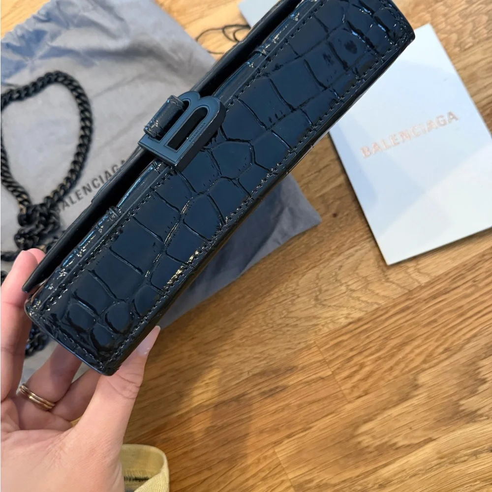 Balenciaga Black Croc-Embossed Crossbody Bag - Picture 4 of 7
